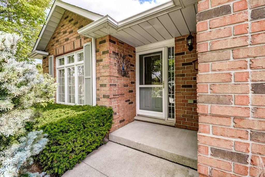 Home sold by Greg de Denus on Newcombe Road, Hamilton
